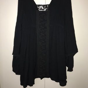 black flowy dress